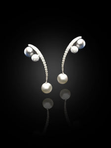 Scavia Earrings ( Pearls )