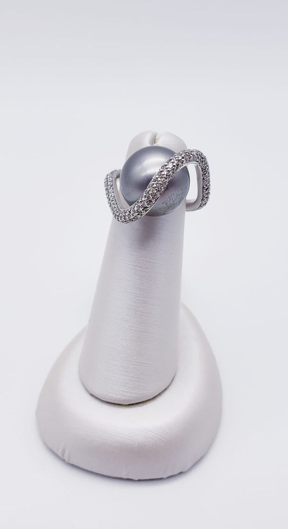 Blumer Ring (Black Pearl & Diamonds)